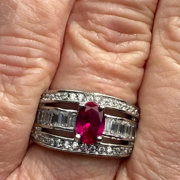 Ring - sz 7.25 - pink crystal stone w/rows of clear crystals - silver tone New - Picture 2 of 10